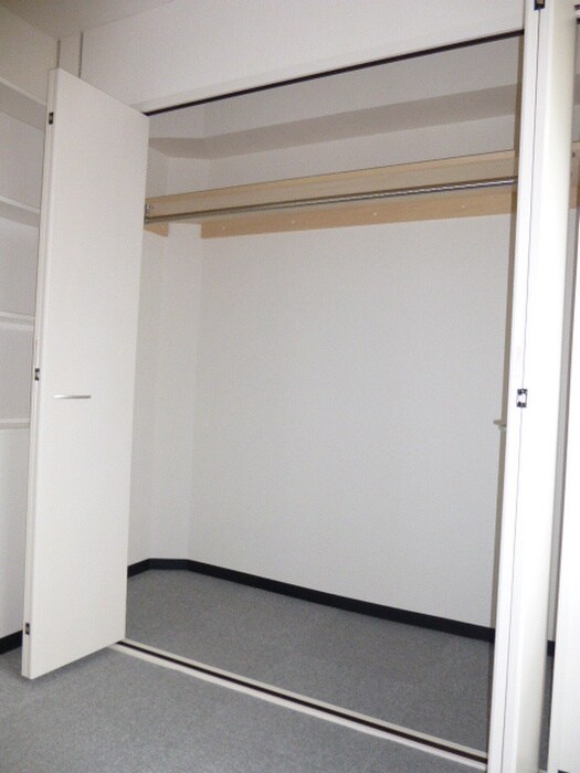 物件内観写真13　(収納)