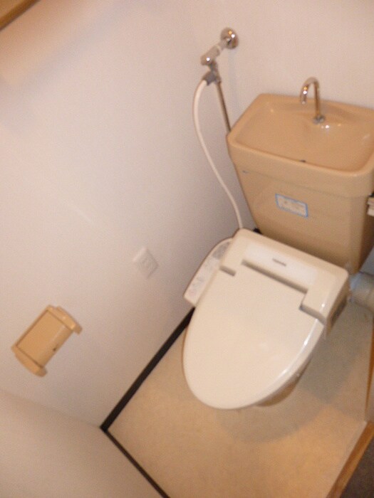 物件内観写真16　(トイレ)