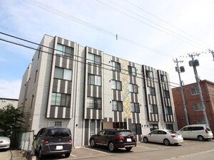 平岸アペリオ外観写真