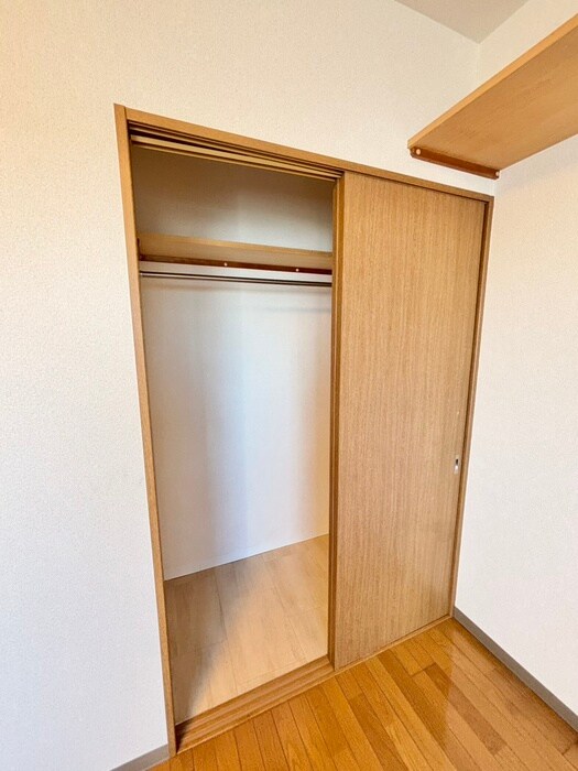 物件内観写真16　(収納)