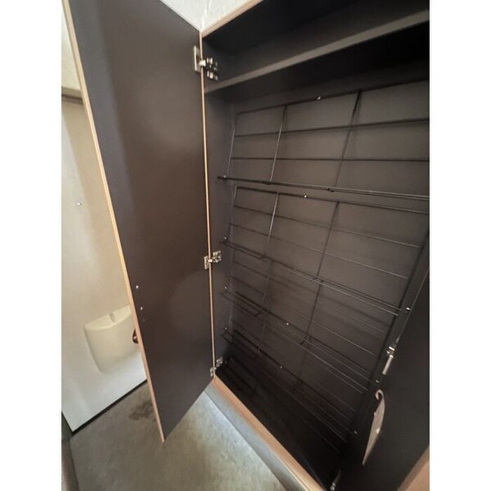 物件内観写真15　(靴箱)