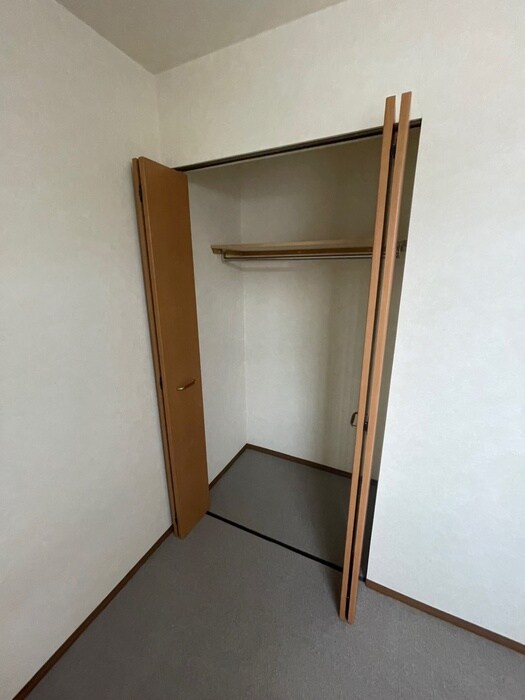 物件内観写真15　(収納)