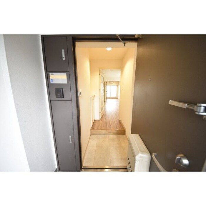 物件内観写真14　(玄関)