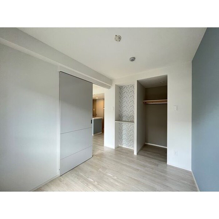 物件内観写真4　(居室)