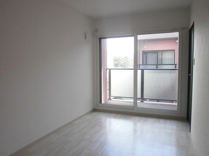 物件内観写真13　(内観写真)