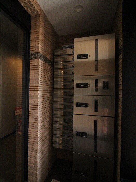 物件外観写真6　(建物設備)