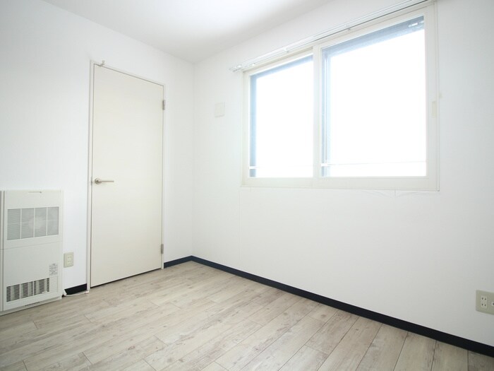 物件内観写真12　(居室)