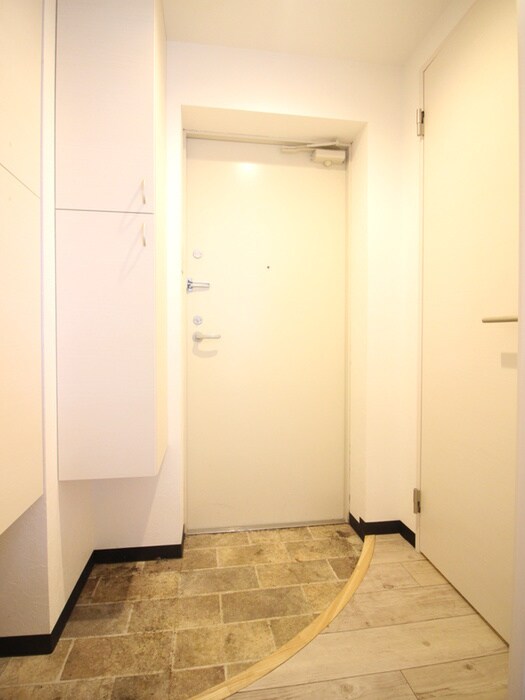 物件内観写真22　(玄関)