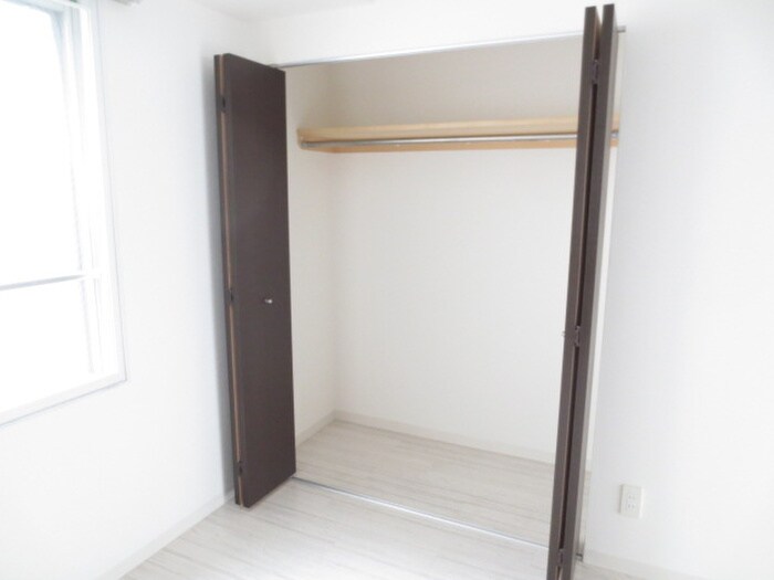 物件内観写真10　(収納)