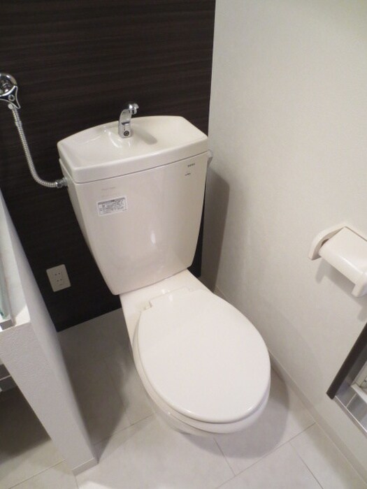 物件内観写真13　(トイレ)