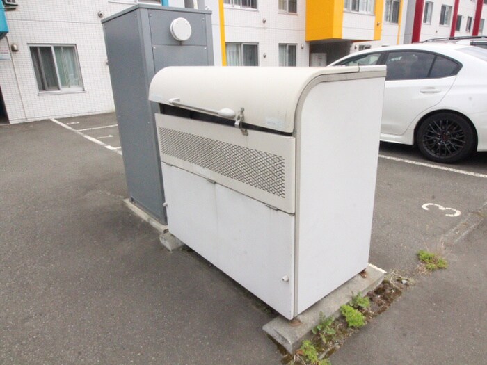 物件外観写真4　(建物設備)