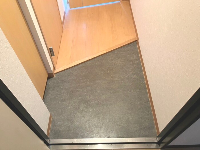物件内観写真22　(玄関)