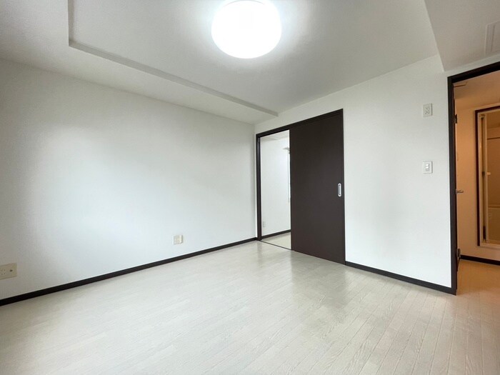 物件内観写真10　(居室)