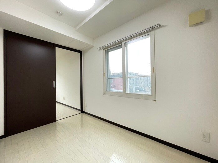 物件内観写真21　(居室)