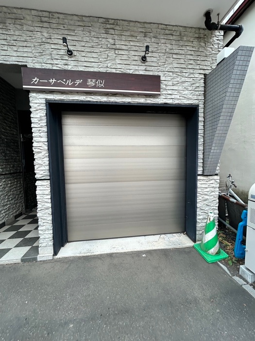 物件外観写真2　(駐車場)