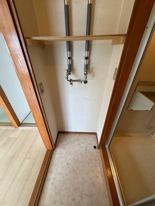 物件内観写真20　(洗濯機置場)