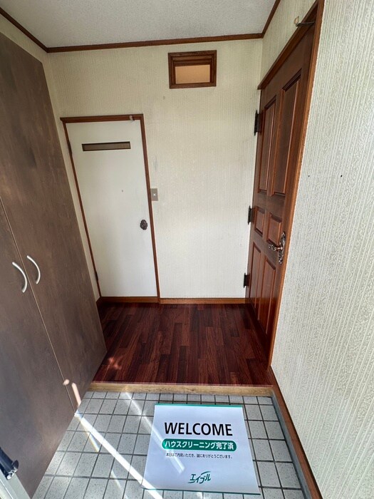 物件内観写真21　(玄関)
