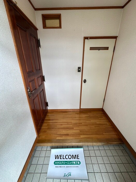物件内観写真21　(玄関)