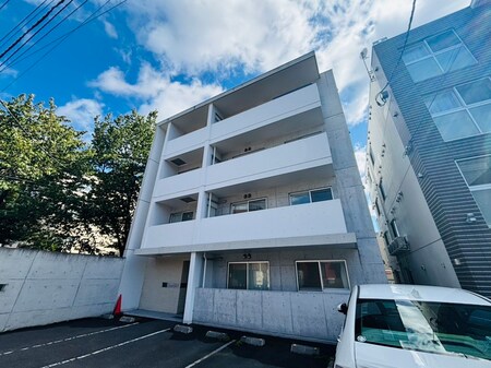 ＲＡＦＦＩＮＡＴＯ北円山外観写真