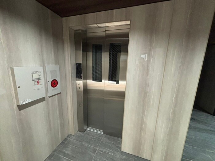 物件外観写真6　(建物設備)