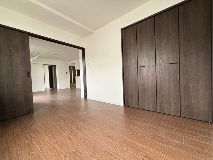 物件内観写真10　(居室)