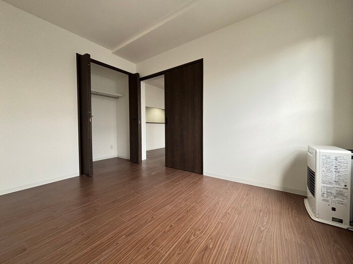 物件内観写真11　(居室)