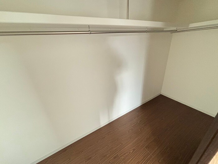 物件内観写真18　(収納)