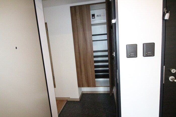 物件内観写真19　(玄関)