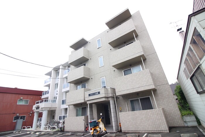 物件外観写真1　(外観写真)