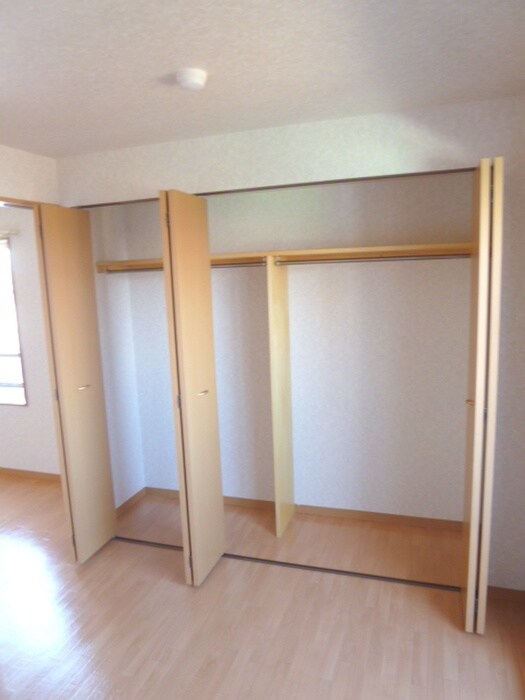 物件内観写真7　(収納)