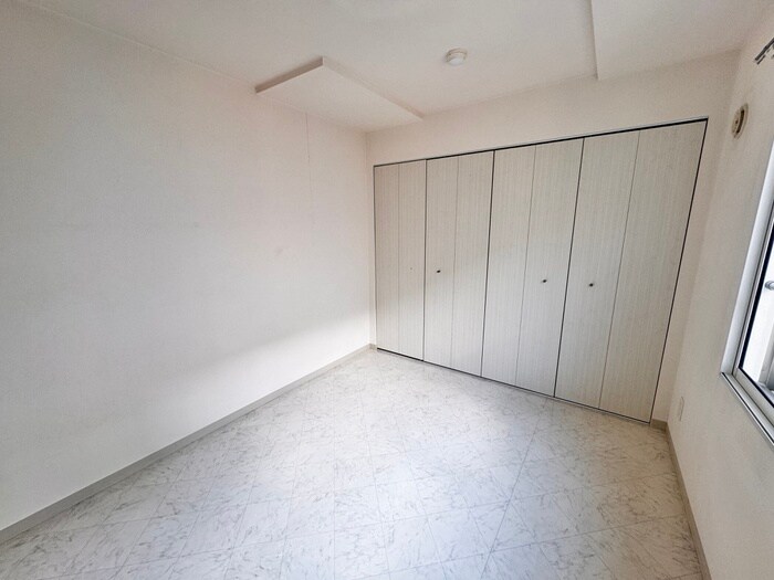 物件内観写真6　(居室)