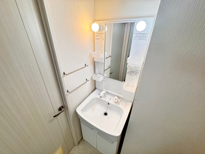 物件内観写真10　(洗面)