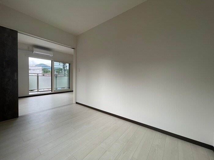 物件内観写真21　(居室)