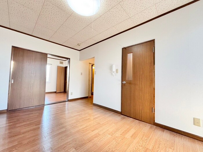 物件内観写真9　(居室)