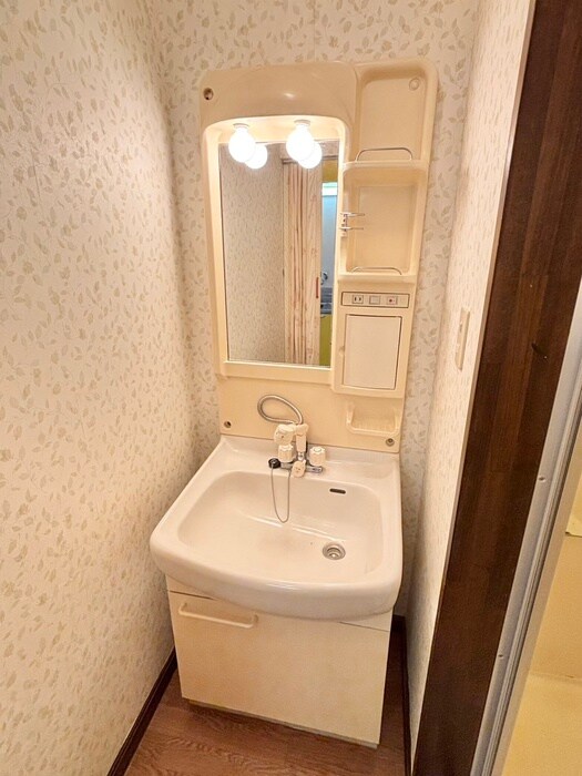 物件内観写真16　(洗面)