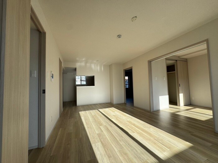 物件内観写真8　(居室)