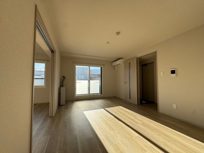 物件内観写真9　(居室)