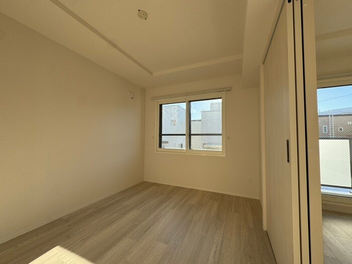 物件内観写真10　(居室)