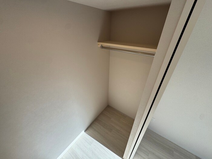 物件内観写真12　(収納)