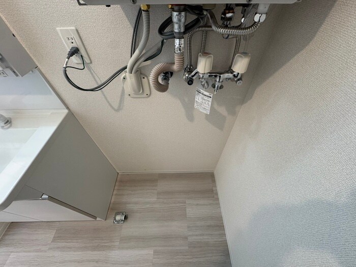 物件内観写真17　(洗濯機置場)