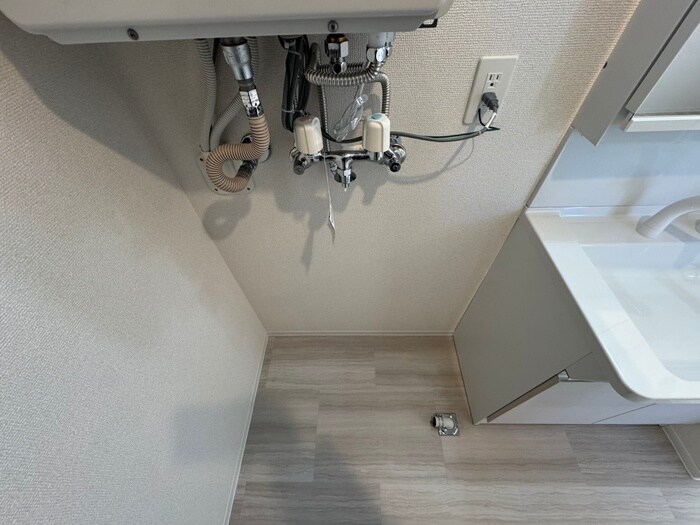 物件内観写真18　(洗濯機置場)