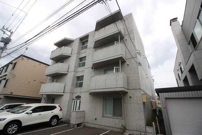 物件外観写真1　(外観写真)