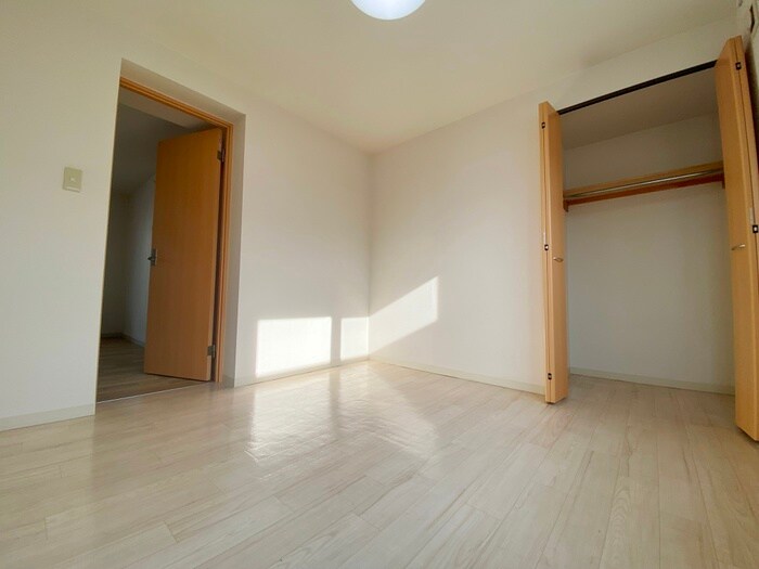 物件内観写真10　(居室)
