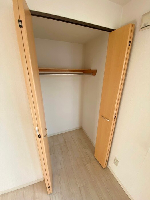 物件内観写真15　(収納)