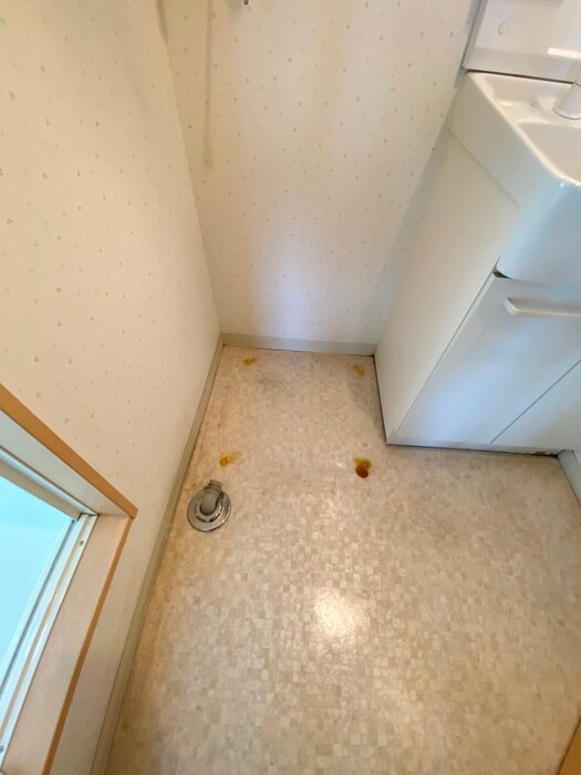 物件内観写真19　(洗濯機置場)