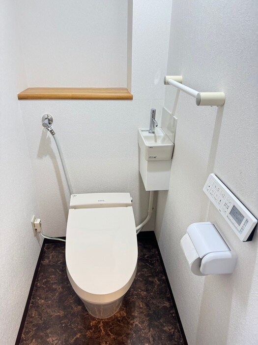 物件内観写真17　(トイレ)