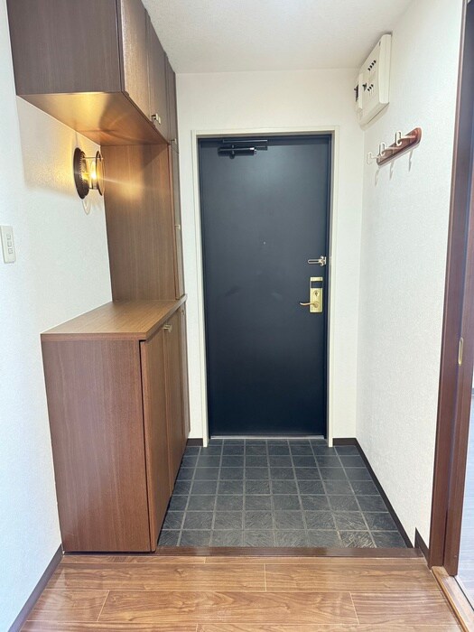 物件内観写真20　(玄関)