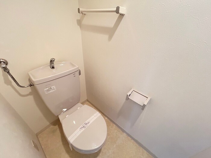 物件内観写真13　(トイレ)