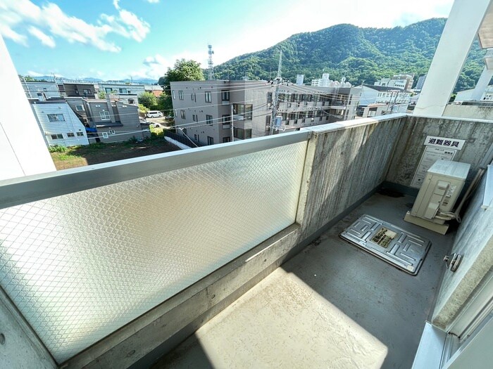 物件内観写真18　(ベランダ・バルコニー)