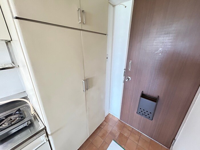 物件内観写真15　(玄関)